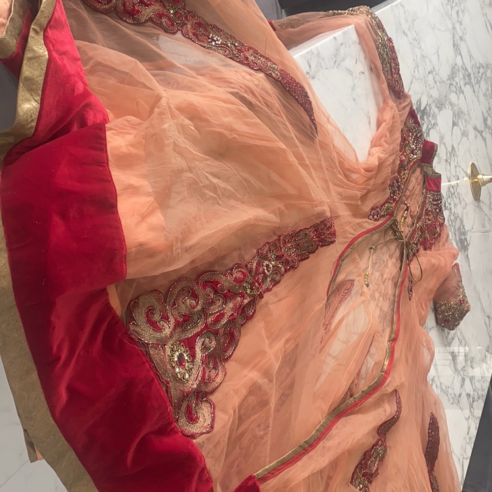 Indian dress - Picture 2 of 8
